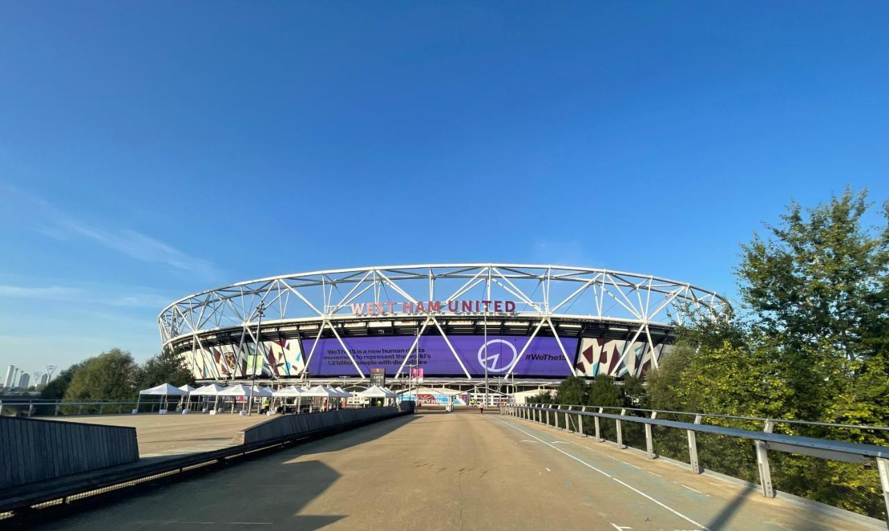 Lovely 2-bed, Sleeps 6, Near Stratford Station & Abba Voyage, Apartament Londra